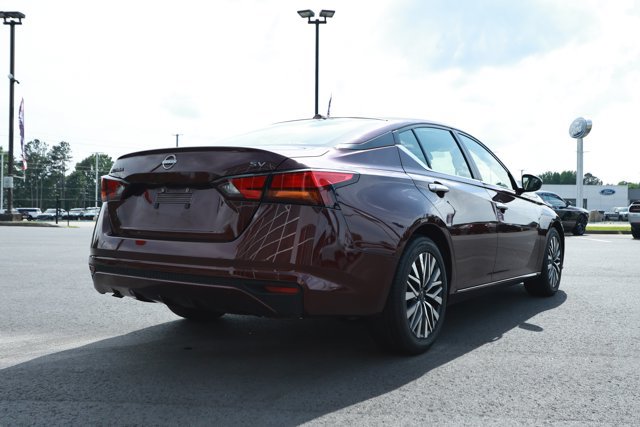 Used 2024 Nissan Altima 2.5 SV FWD image 6