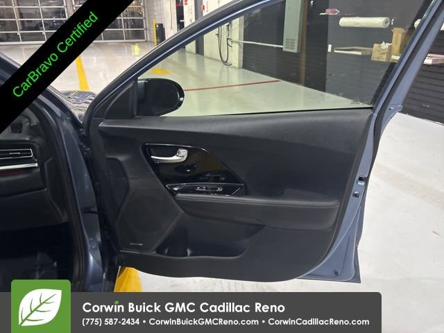 Used 2020 Kia Niro EX Premium image 17