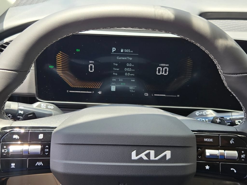 New 2027 Kia Carnival LXS FWD image 13