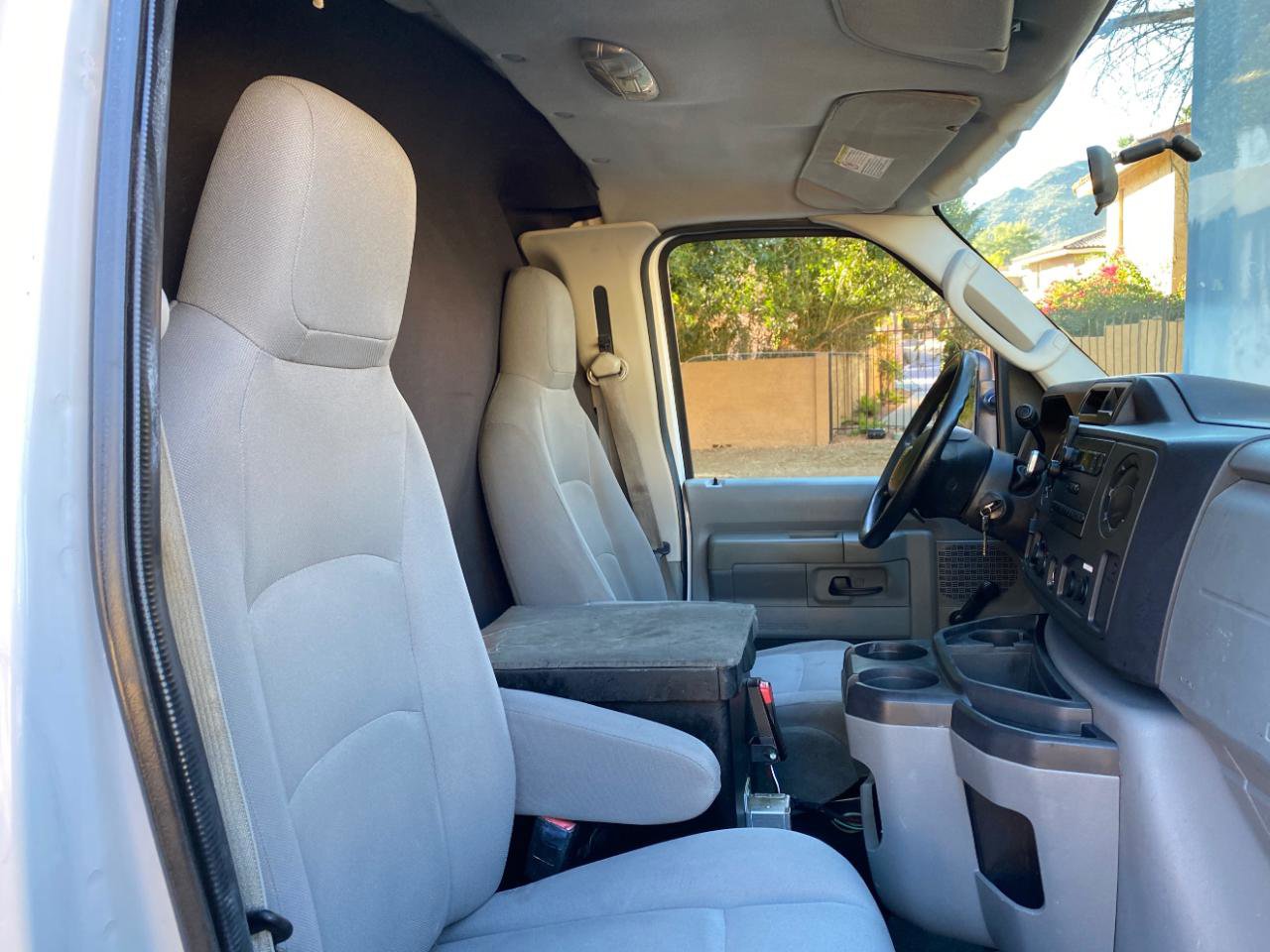 Used 2010 Ford E-250 and Econoline 250 image 28