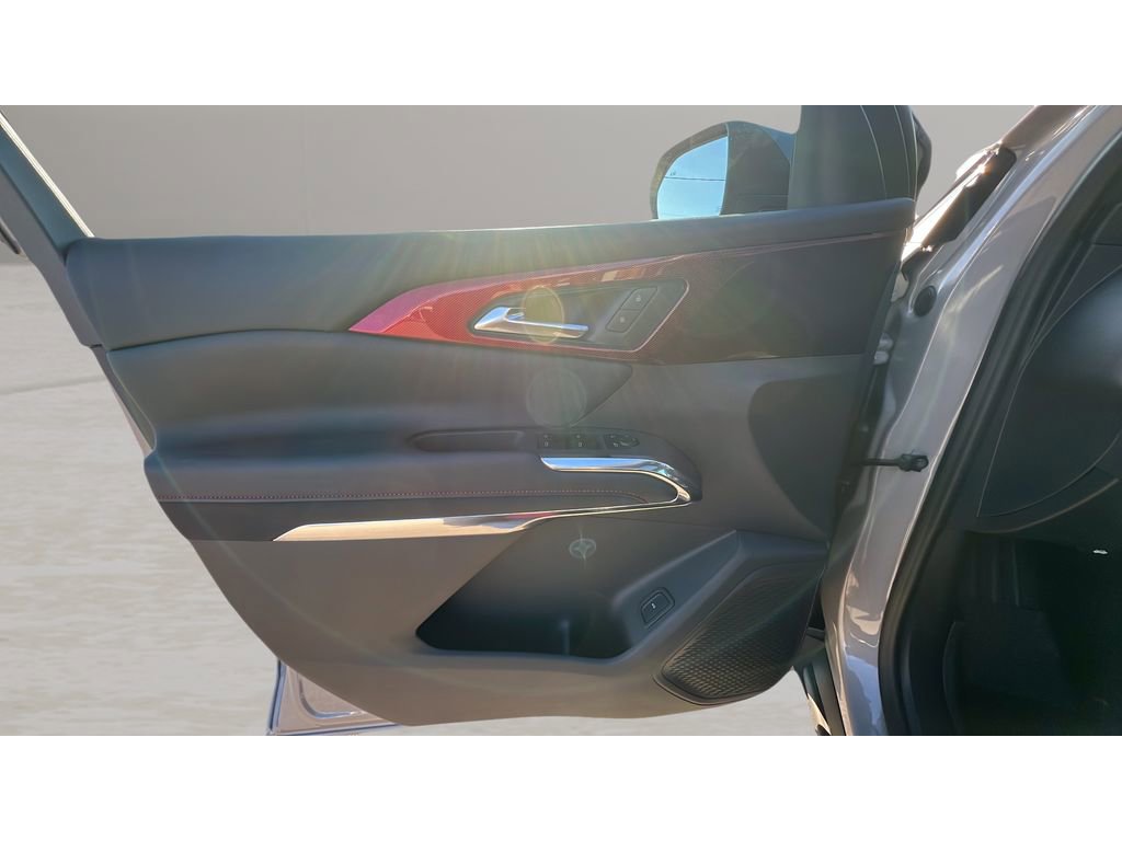 New 2026 Chevrolet Traverse Z71 w/ Driver Confidence Package image 26