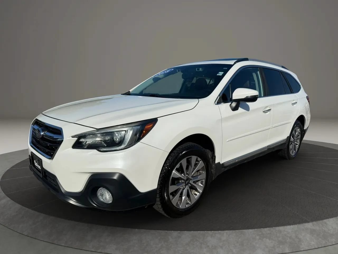 Used 2018 Subaru Outback 3.6R Touring AWD/4WD image 8