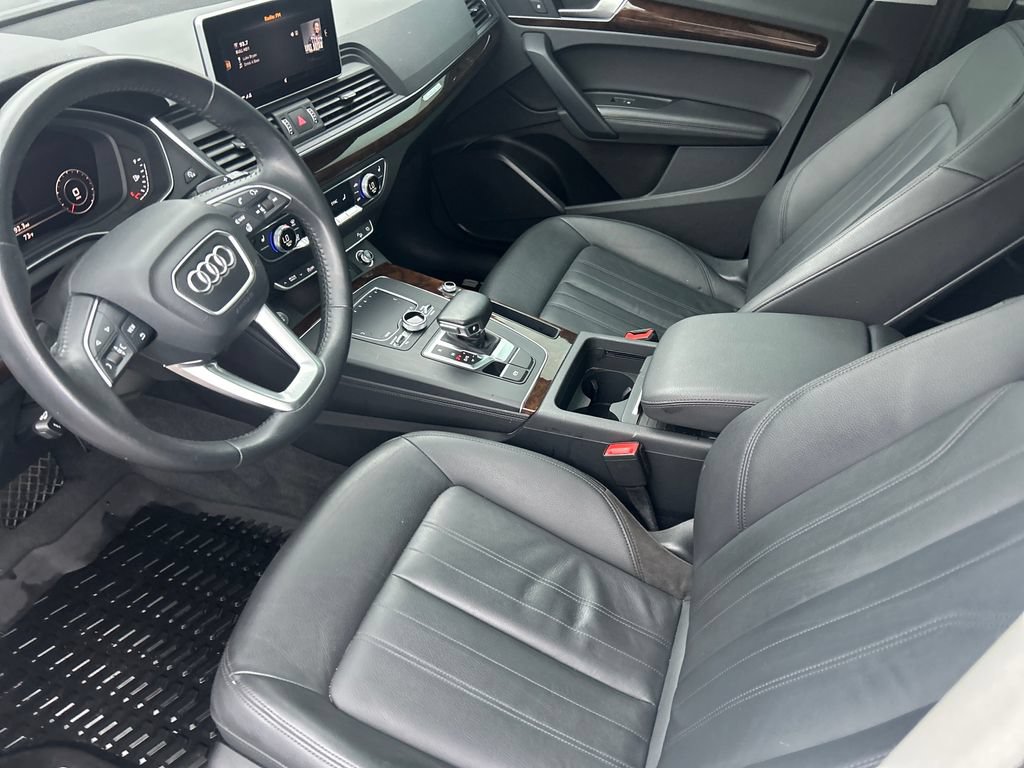 Used 2020 Audi Q5 2.0T Premium Plus w/ Premium Plus Package AWD/4WD image 11