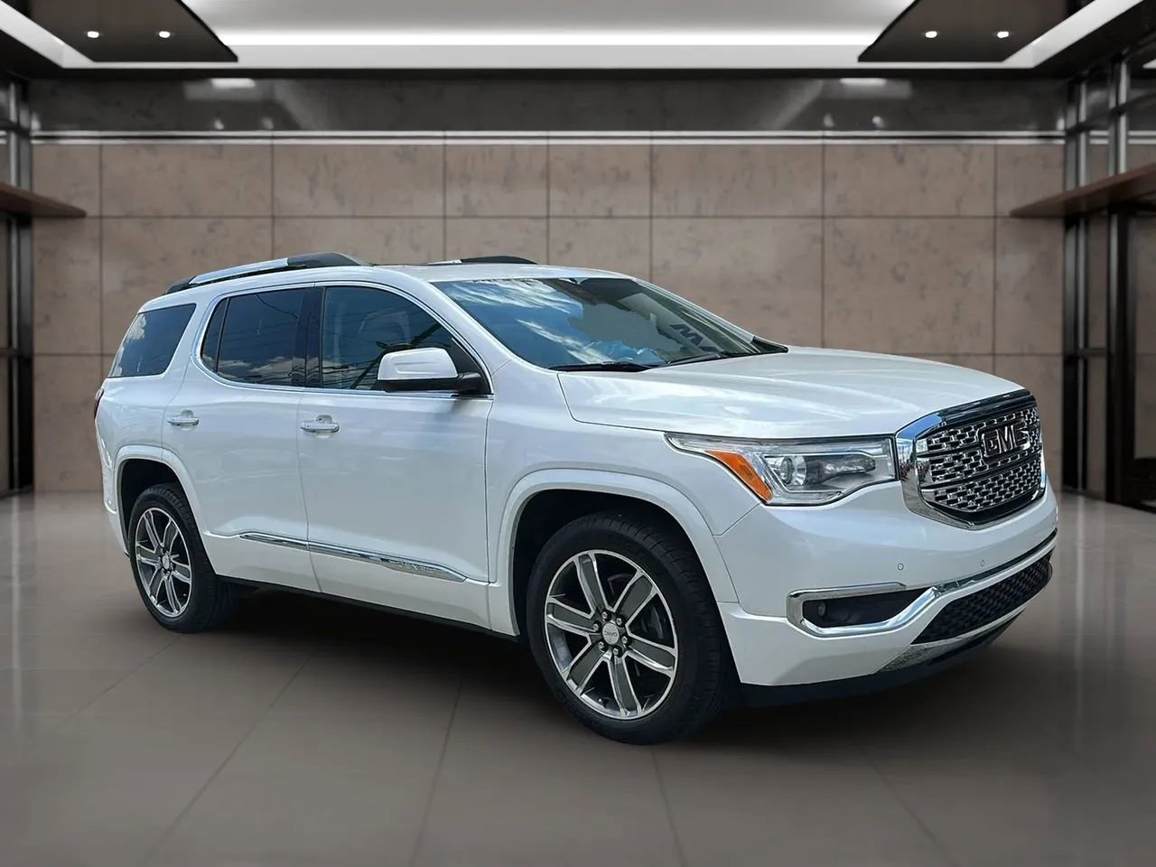 Used 2017 GMC Acadia Denali FWD image 7