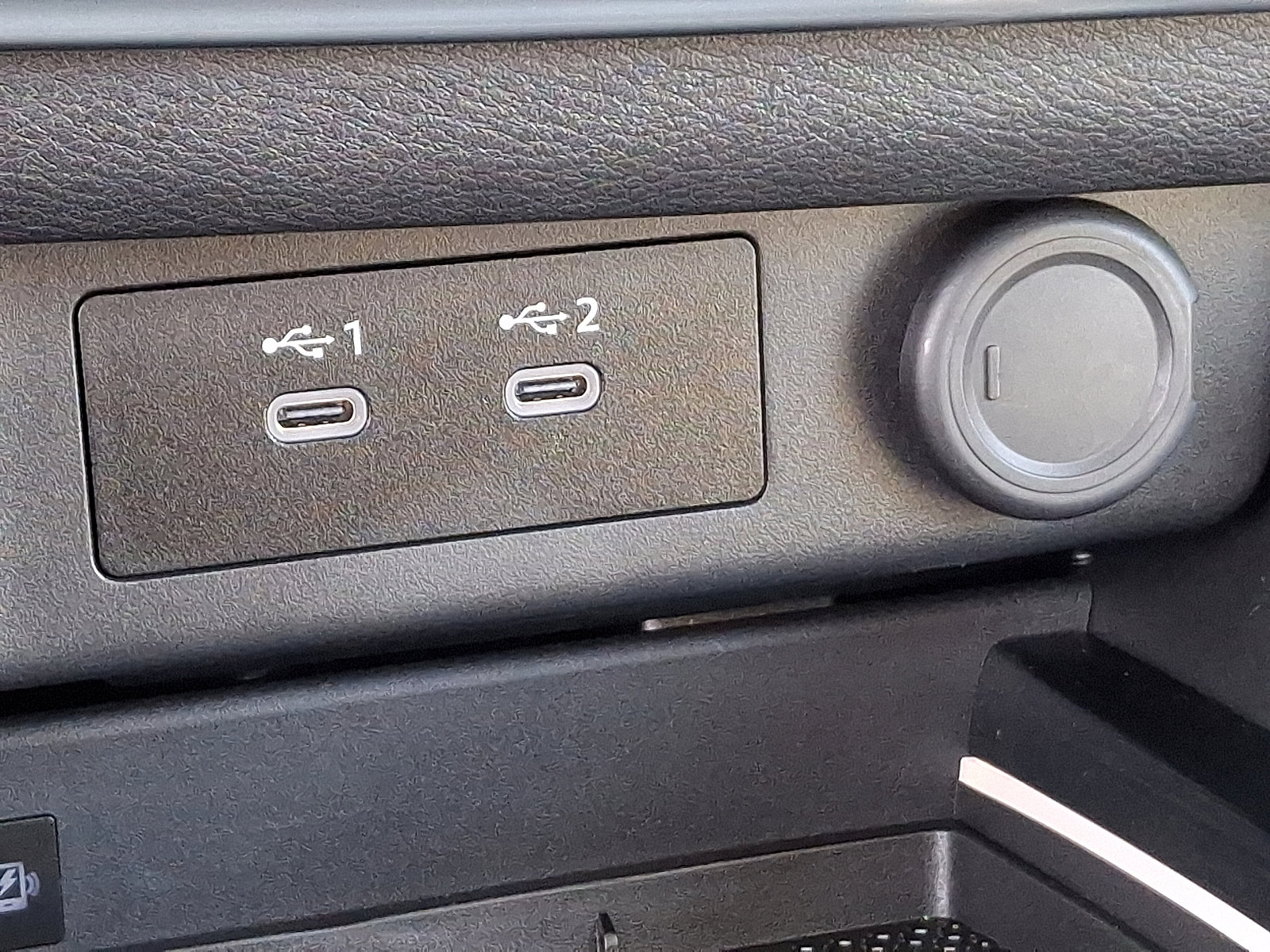 Used 2024 Nissan Rogue SL w/ SL Premium Package image 29