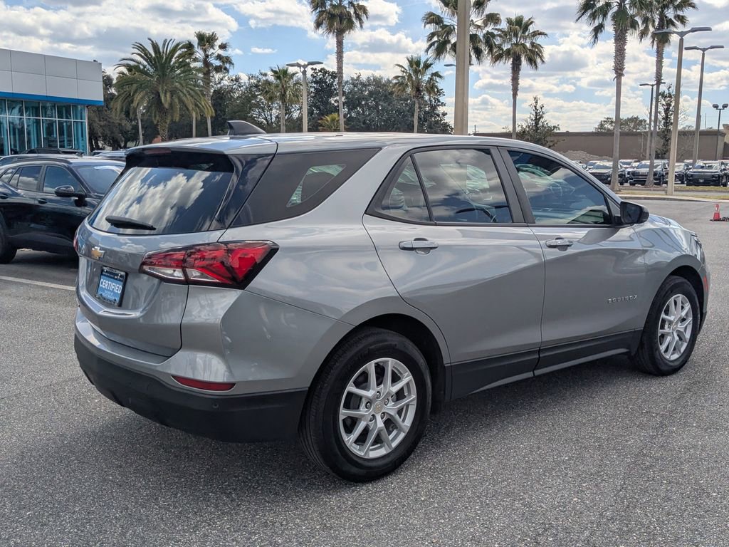 Certified 2023 Chevrolet Equinox LS w/ Driver Confidence II Package image 3