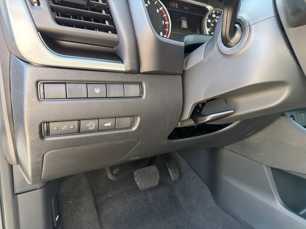 New 2026 Nissan Rogue SV image 18