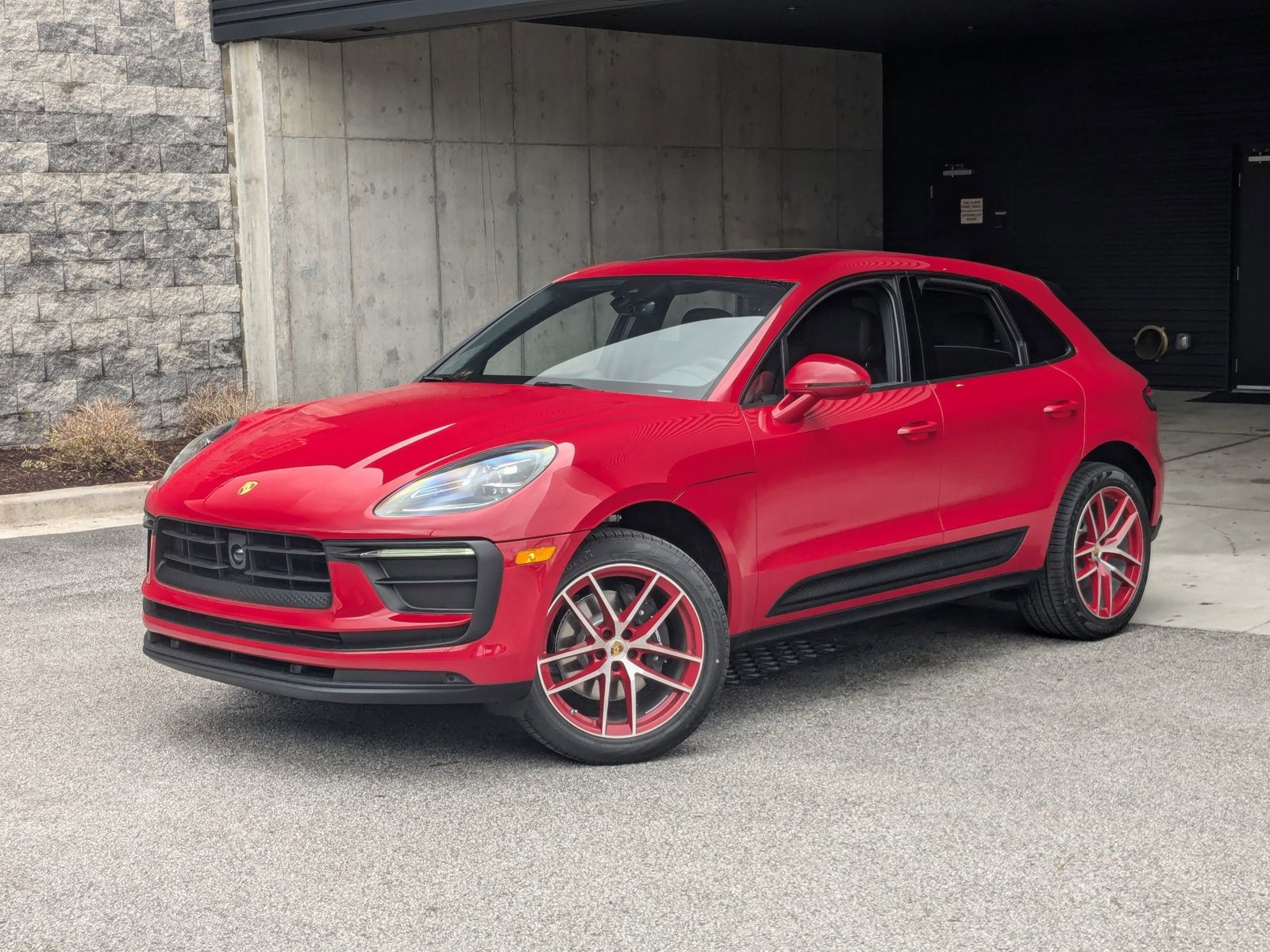 Used 2025 Porsche Macan
