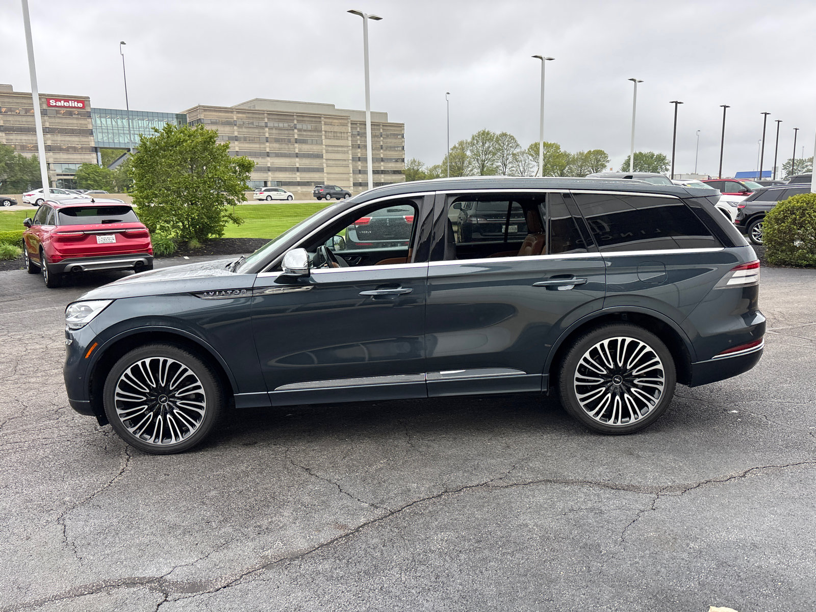 Used 2020 Lincoln Aviator Black Label w/ Dynamic Handling Package AWD/4WD image 4
