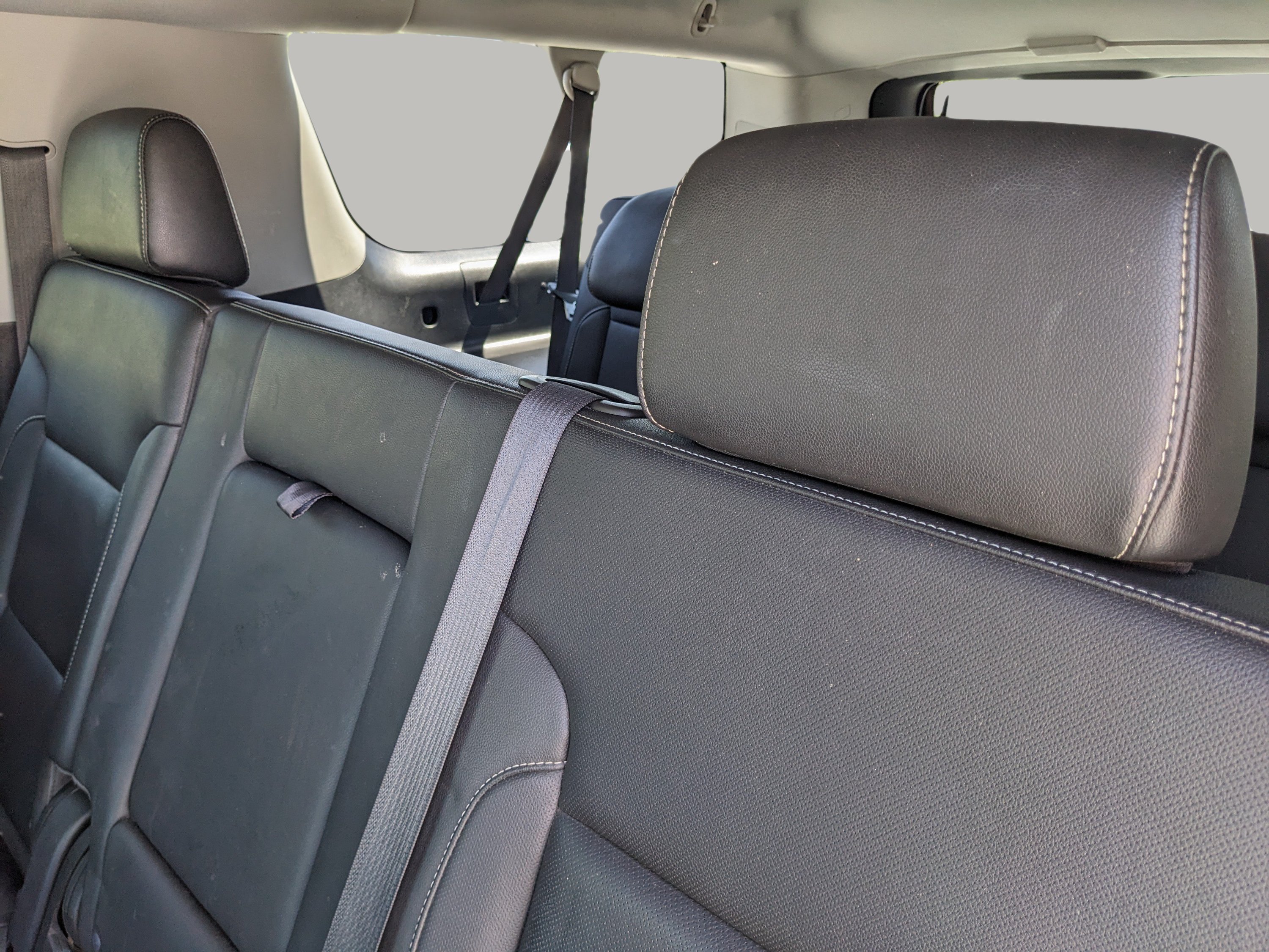 Used 2018 Chevrolet Suburban Premier AWD/4WD image 19