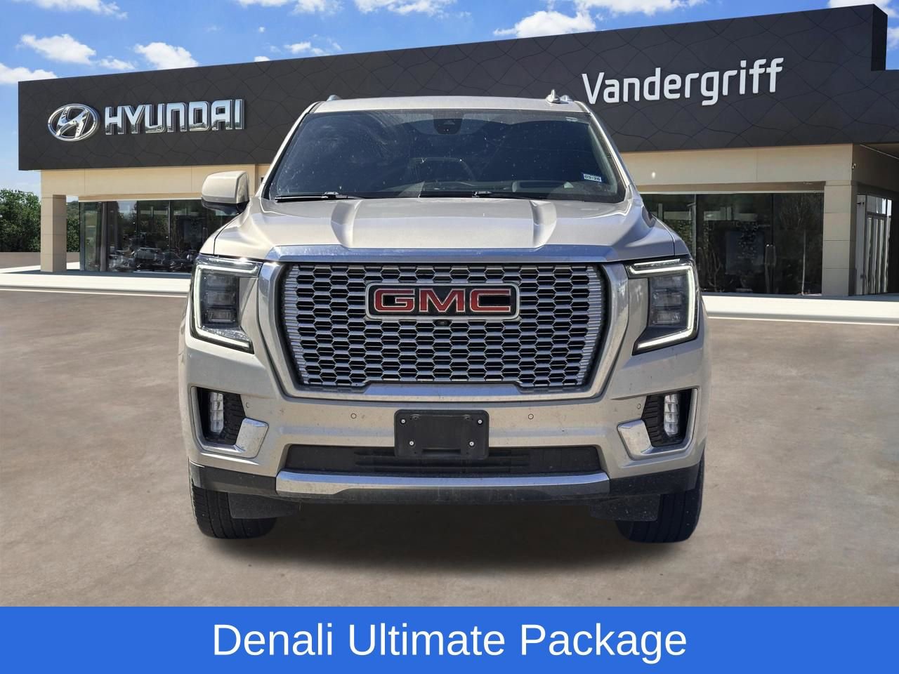 Used 2021 GMC Yukon XL Denali w/ Denali Ultimate Package image 6