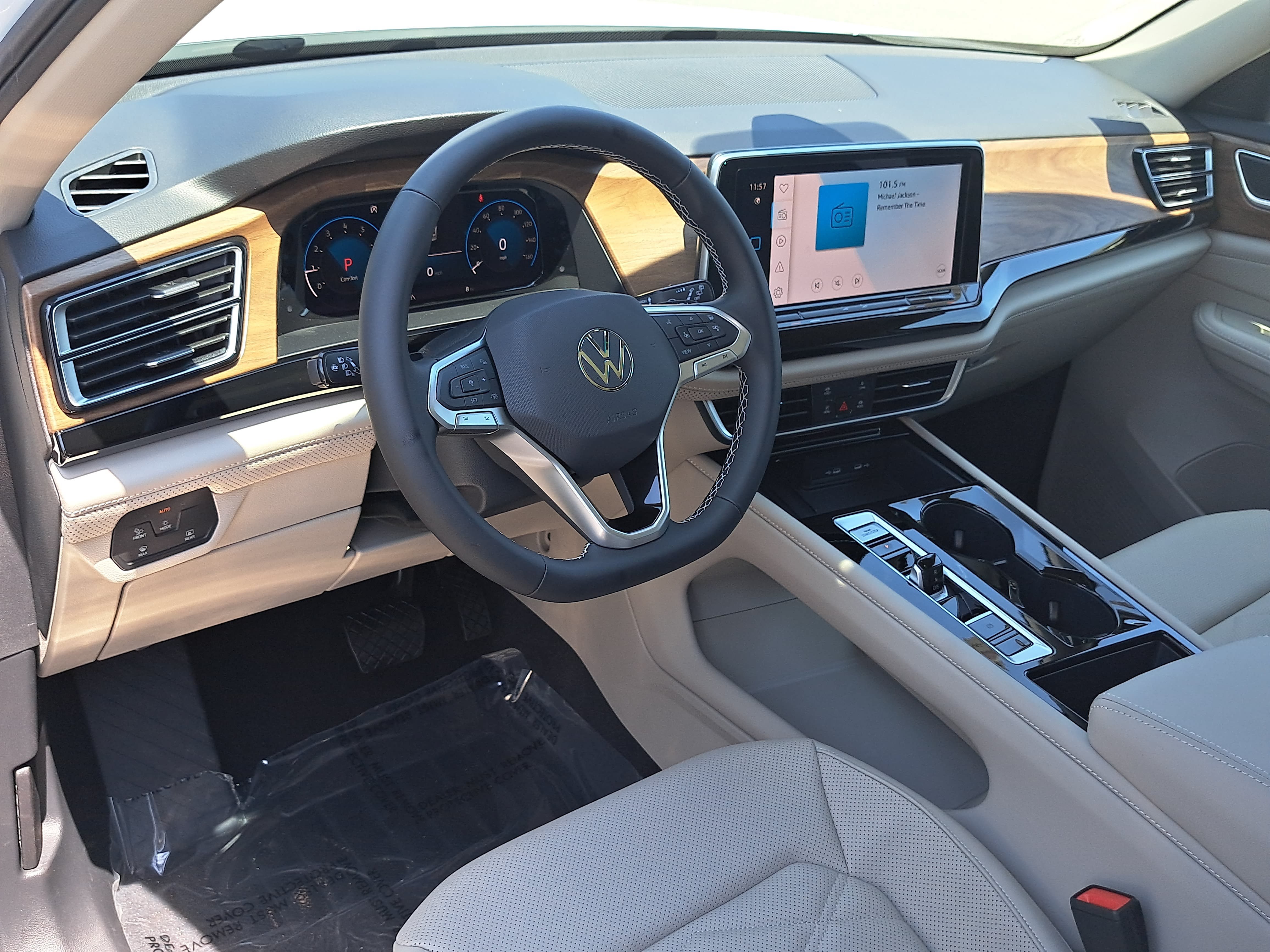 New 2026 Volkswagen Atlas SE AWD/4WD image 17