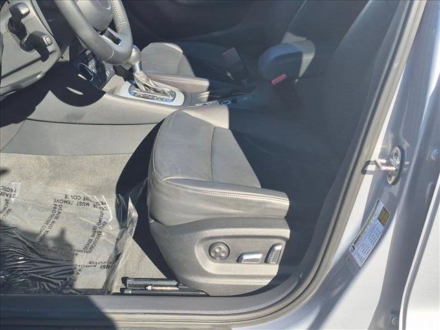 Used 2018 Audi Q3 2.0T Premium FWD image 12