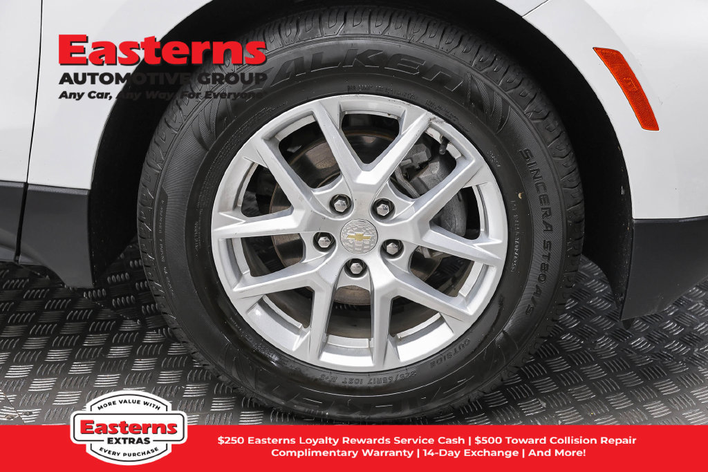 Used 2024 Chevrolet Equinox LT FWD image 31