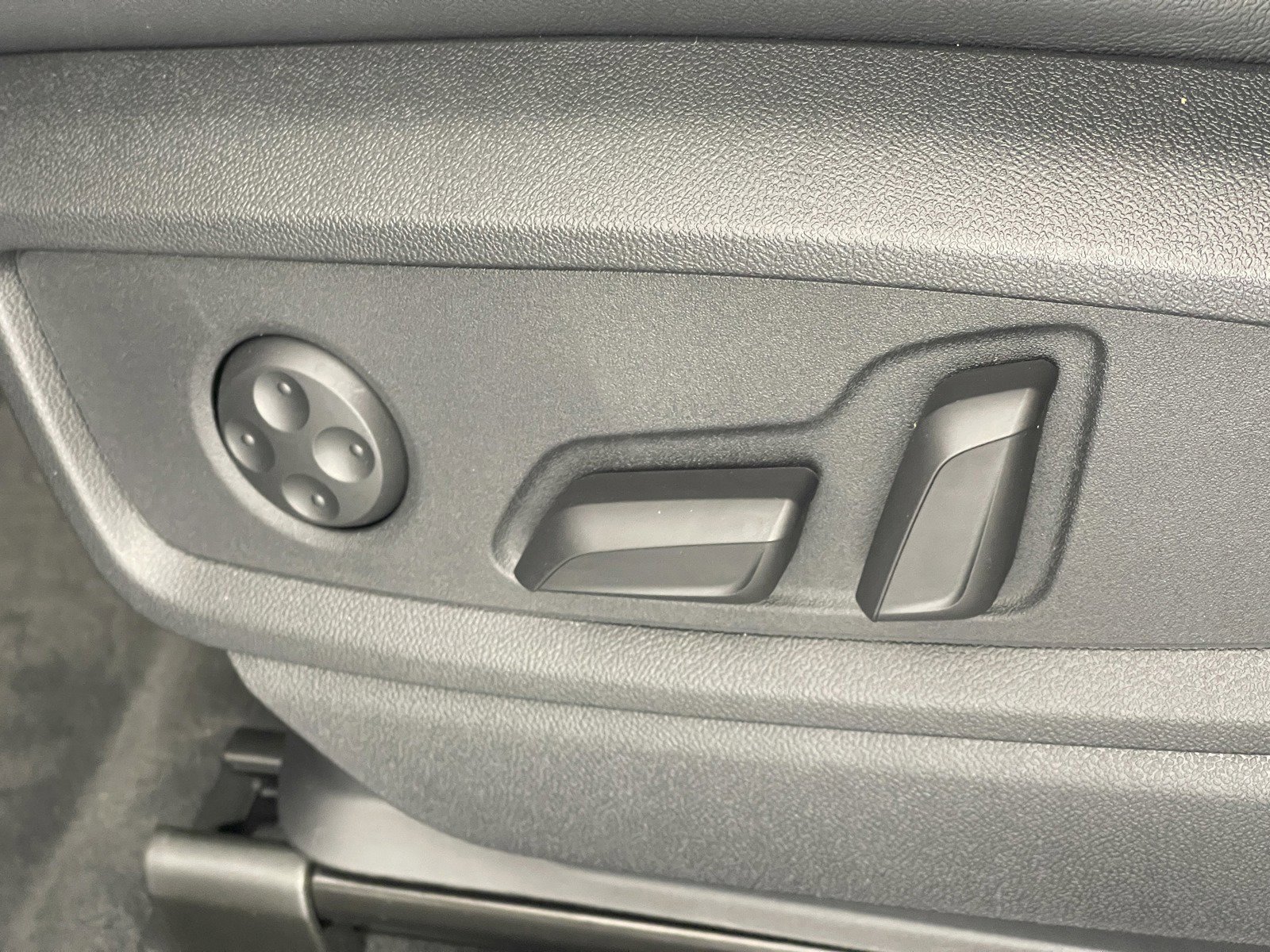 New 2025 Audi Q5 2.0T Premium Plus w/ Premium Plus Package image 22