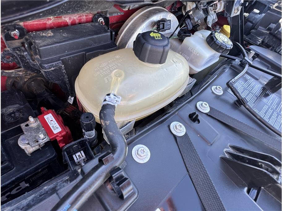 Used 2017 smart fortwo passion image 37