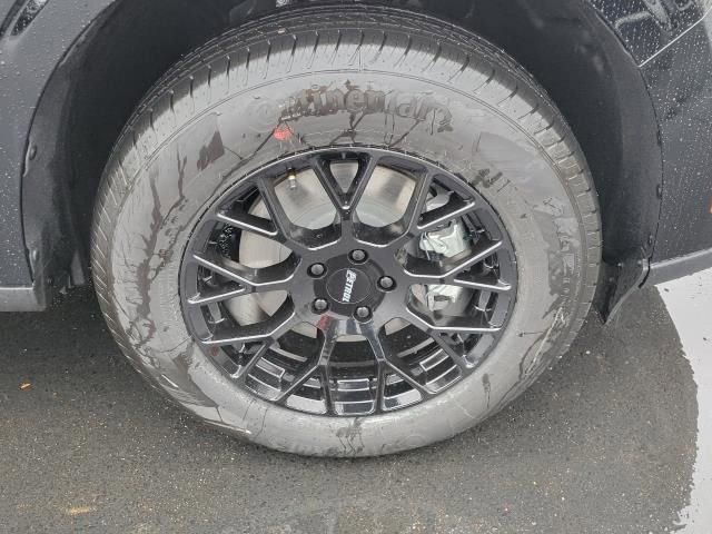 New 2025 Ford Maverick XL w/ Equipment Group 101A image 11