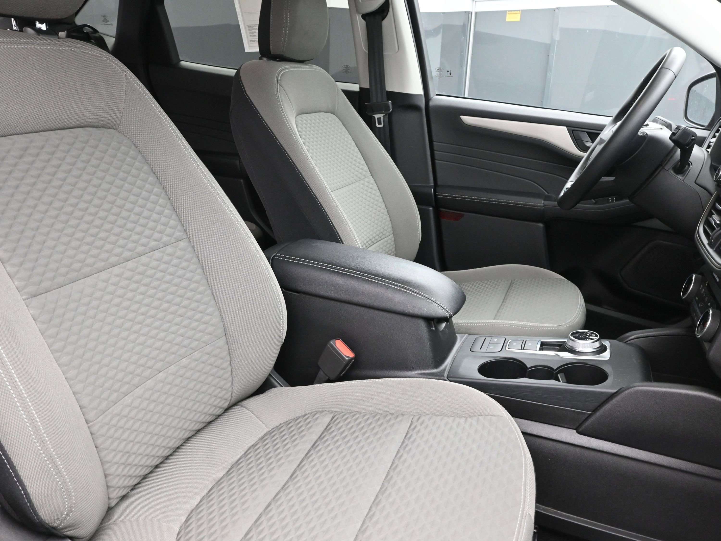 Used 2022 Ford Escape SE w/ Convenience Package image 28