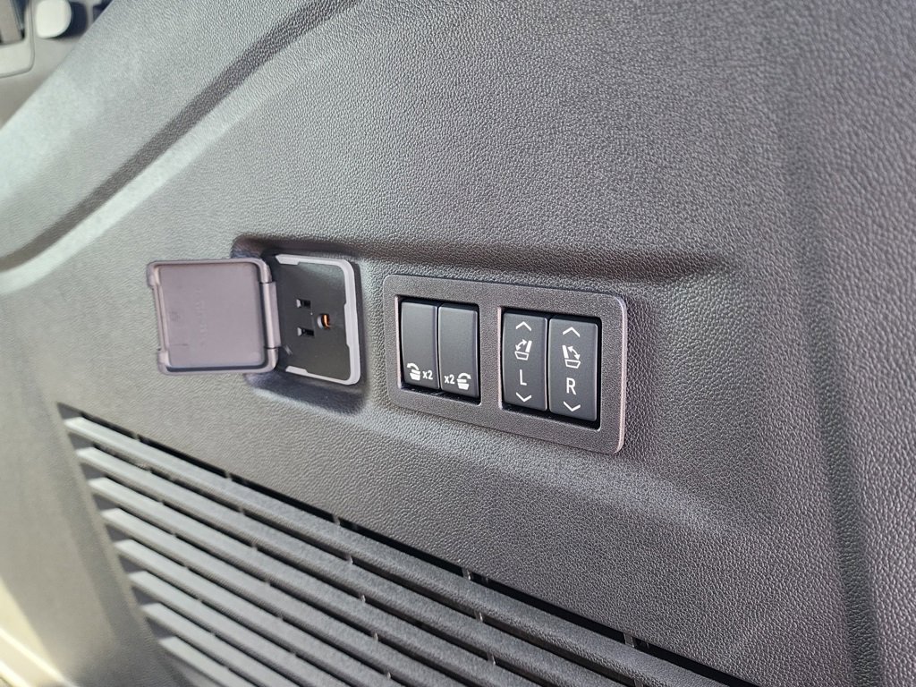 New 2026 GMC Yukon XL Denali w/ Sun & Power Step Package image 55