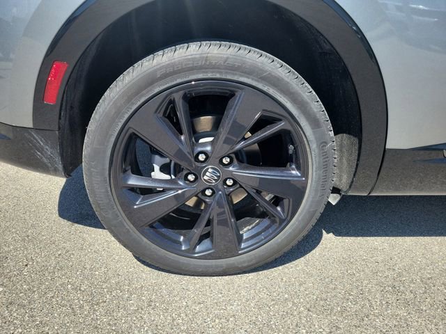 Used 2025 Buick Envision Sport Touring image 8