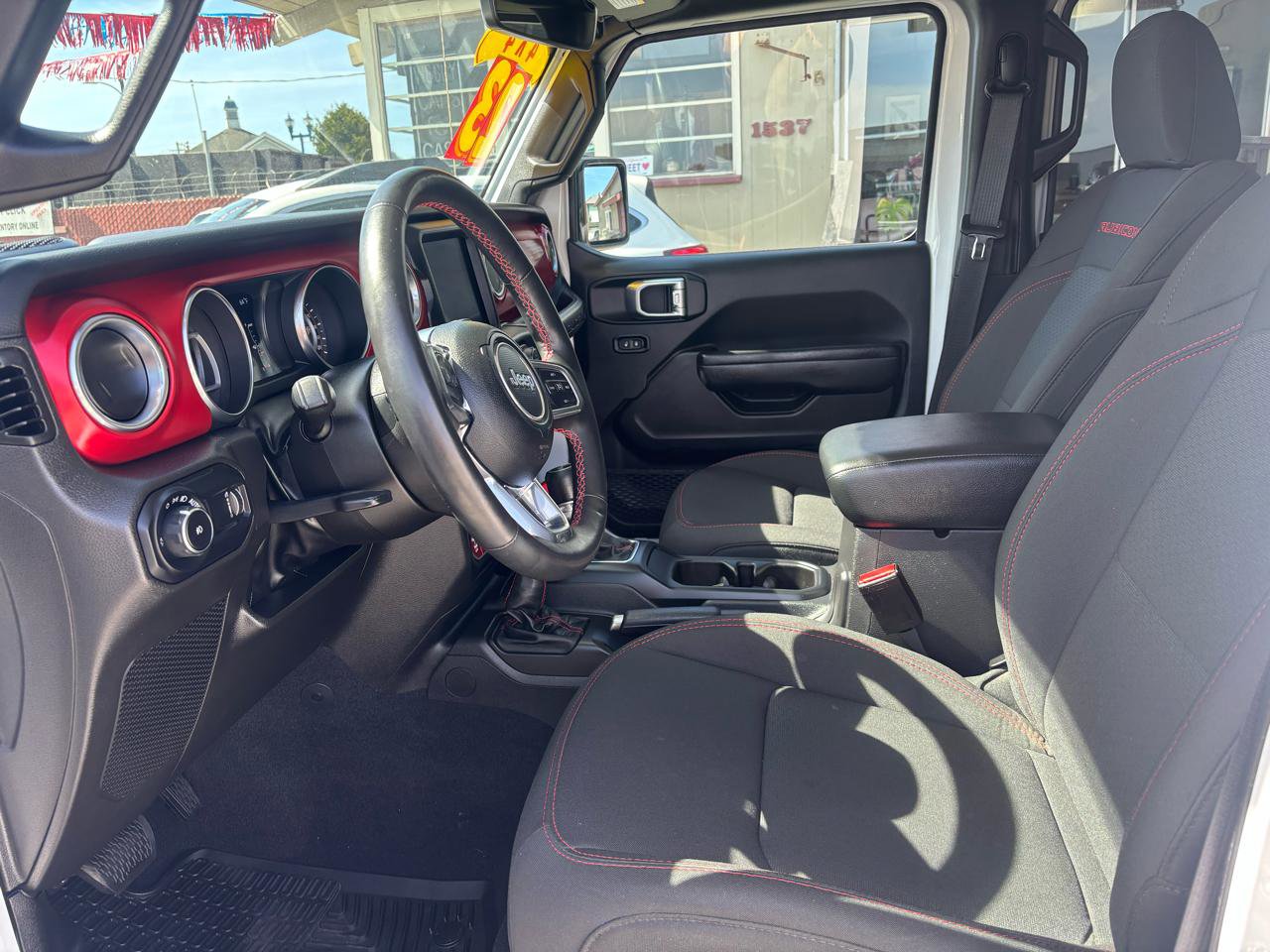 Used 2023 Jeep Wrangler Unlimited Rubicon w/ Cold Weather Group image 4