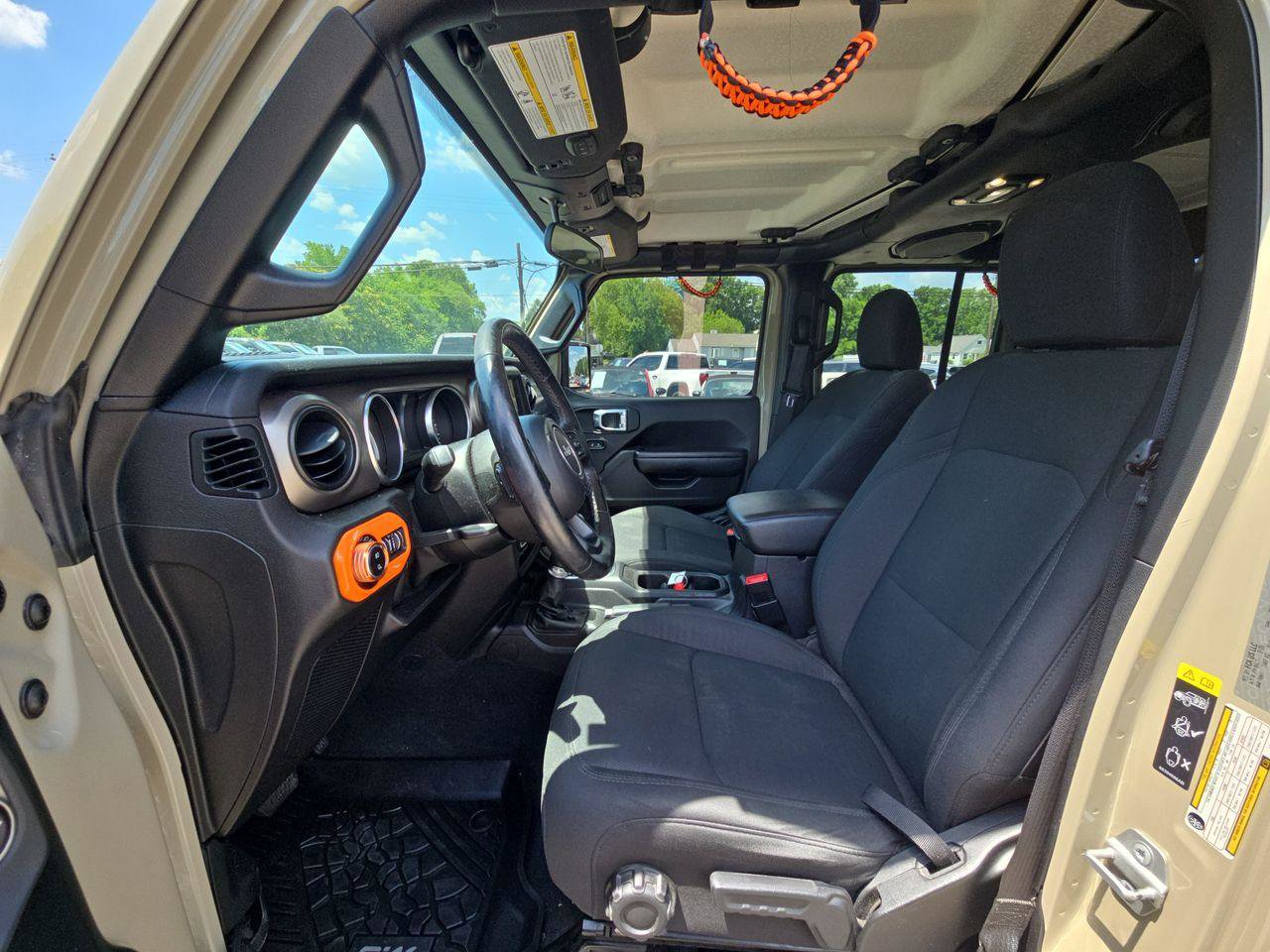 Used 2020 Jeep Gladiator Sport w/ Quick Order Package 24S image 3