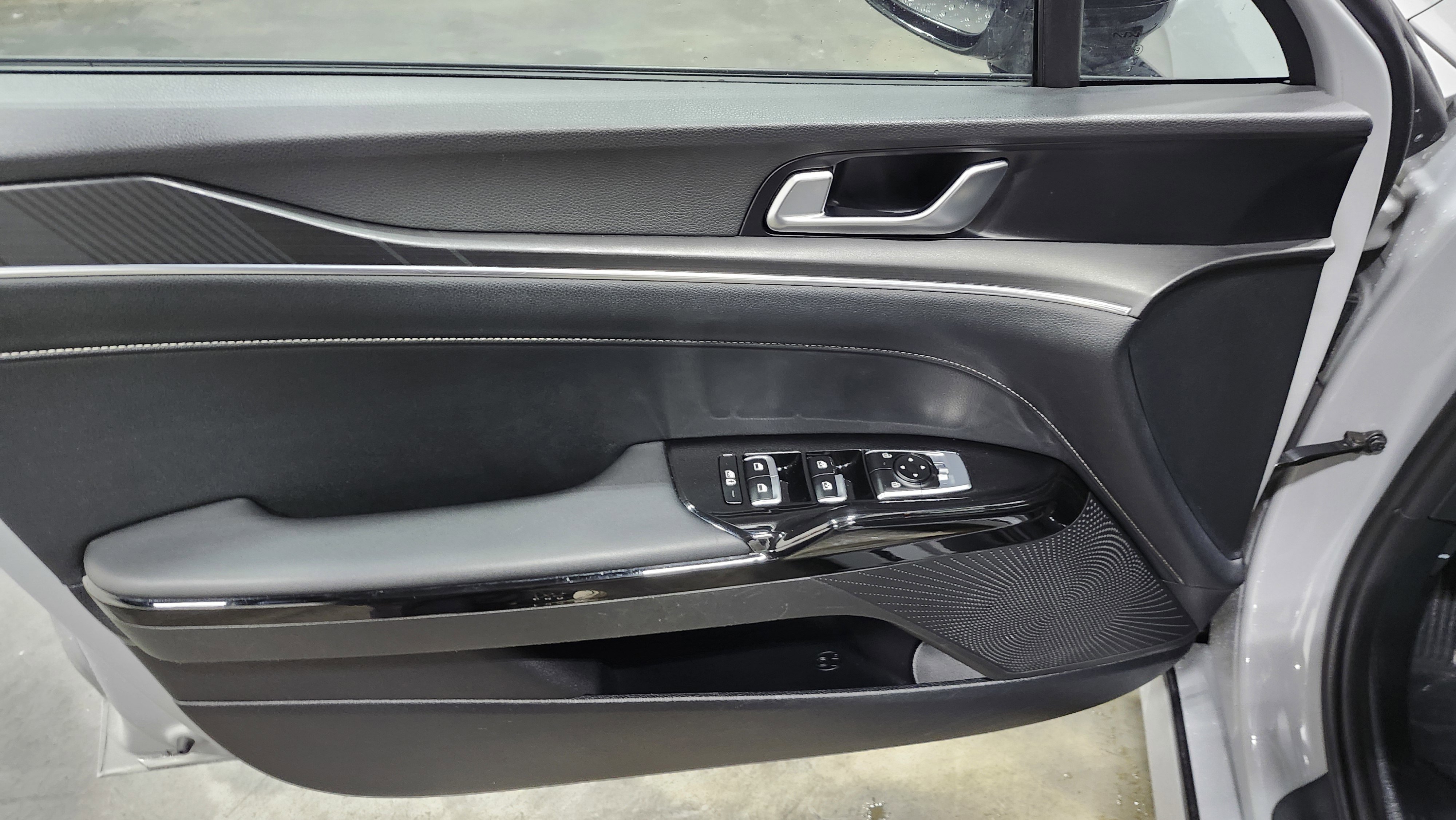 Used 2025 Kia K5 GT-Line image 24