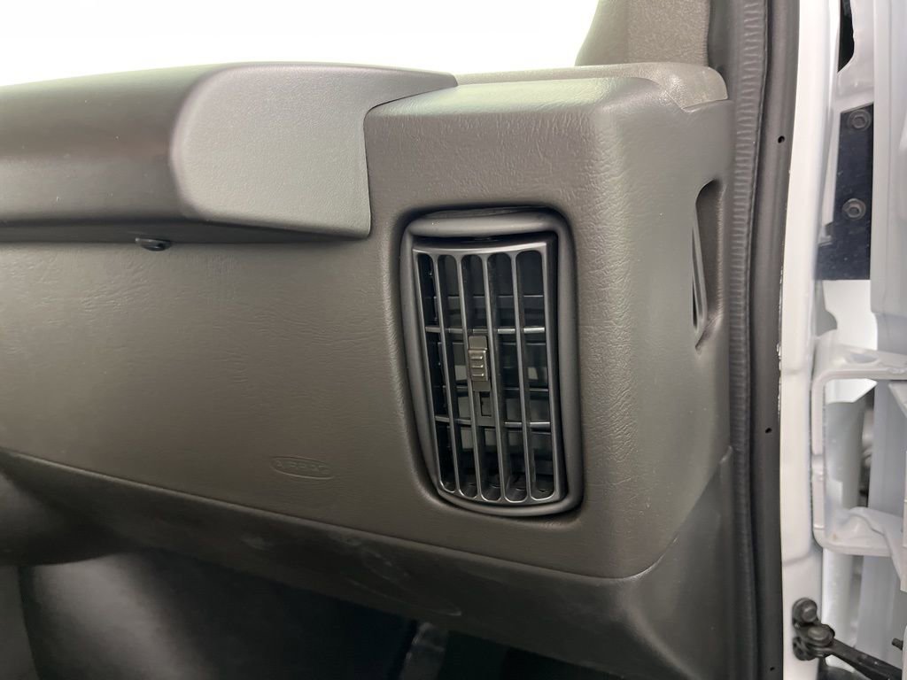 New 2026 Chevrolet Express 3500 LS RWD image 9