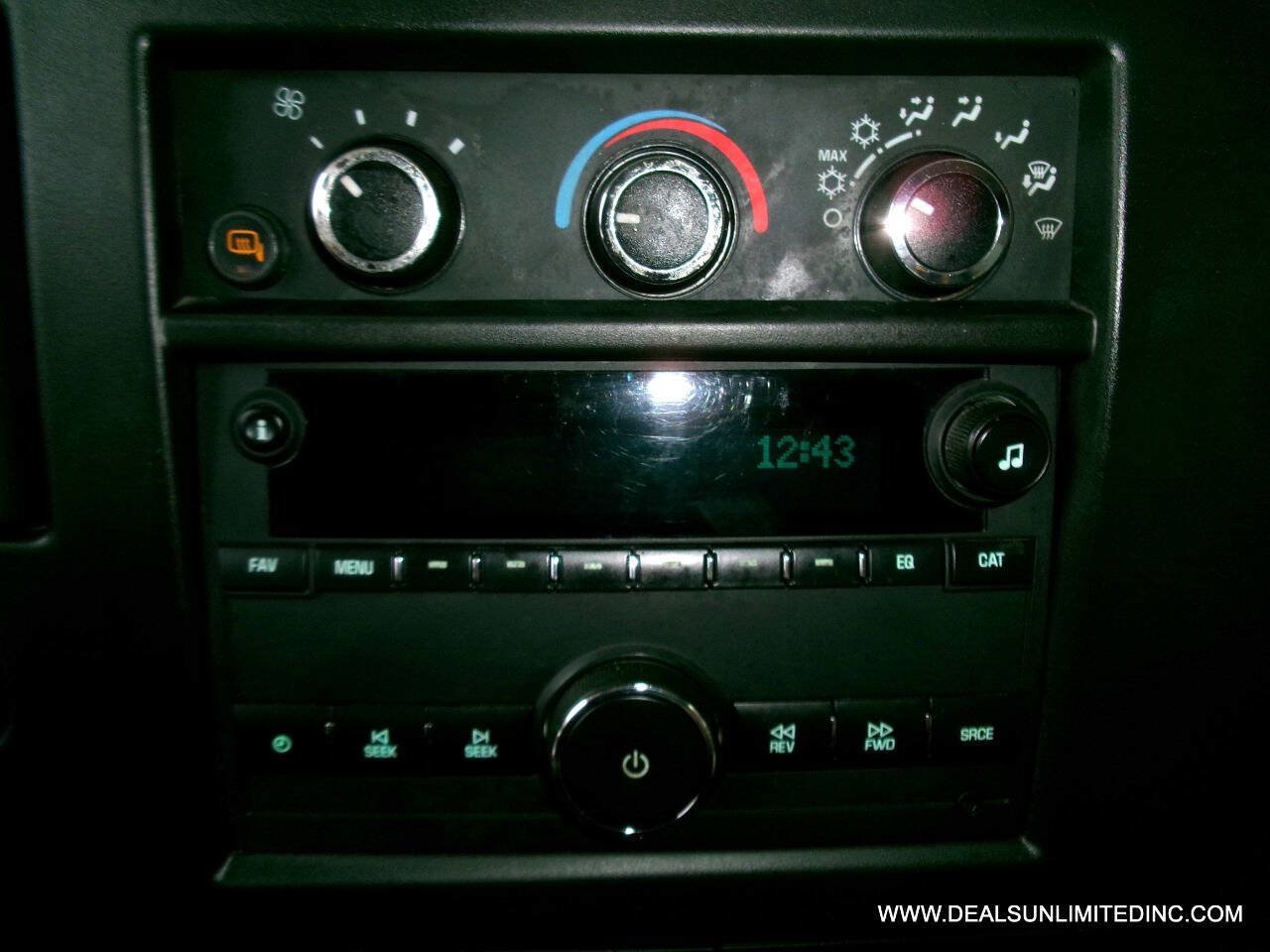 Used 2020 Chevrolet Express 3500 w/ Driver Convenience Package RWD image 12
