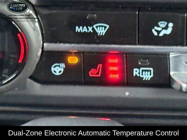 Certified 2024 Ford Bronco Badlands AWD/4WD image 22