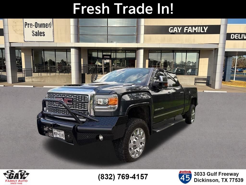 Used 2019 GMC Sierra 2500 Denali w/ Duramax Plus Package AWD/4WD image 3
