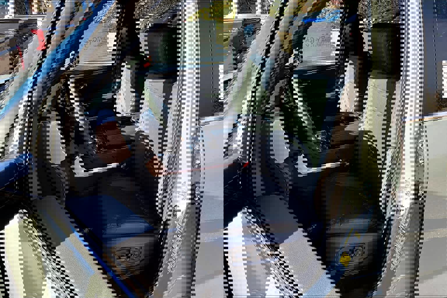 Used 2025 Toyota Tundra Limited image 9