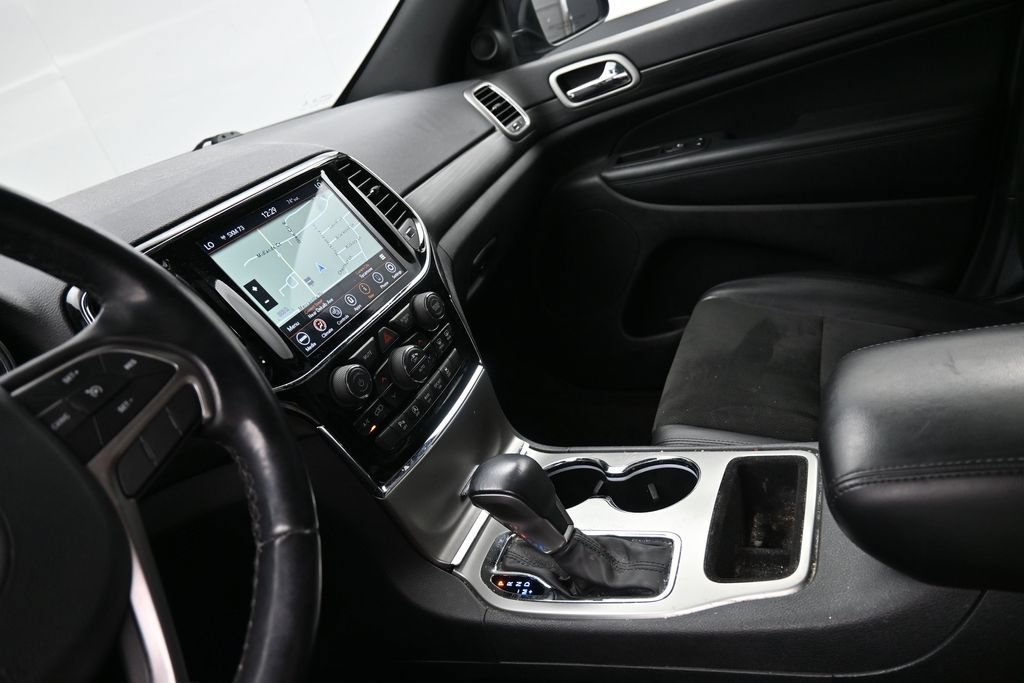 Used 2020 Jeep Grand Cherokee Altitude AWD/4WD image 20