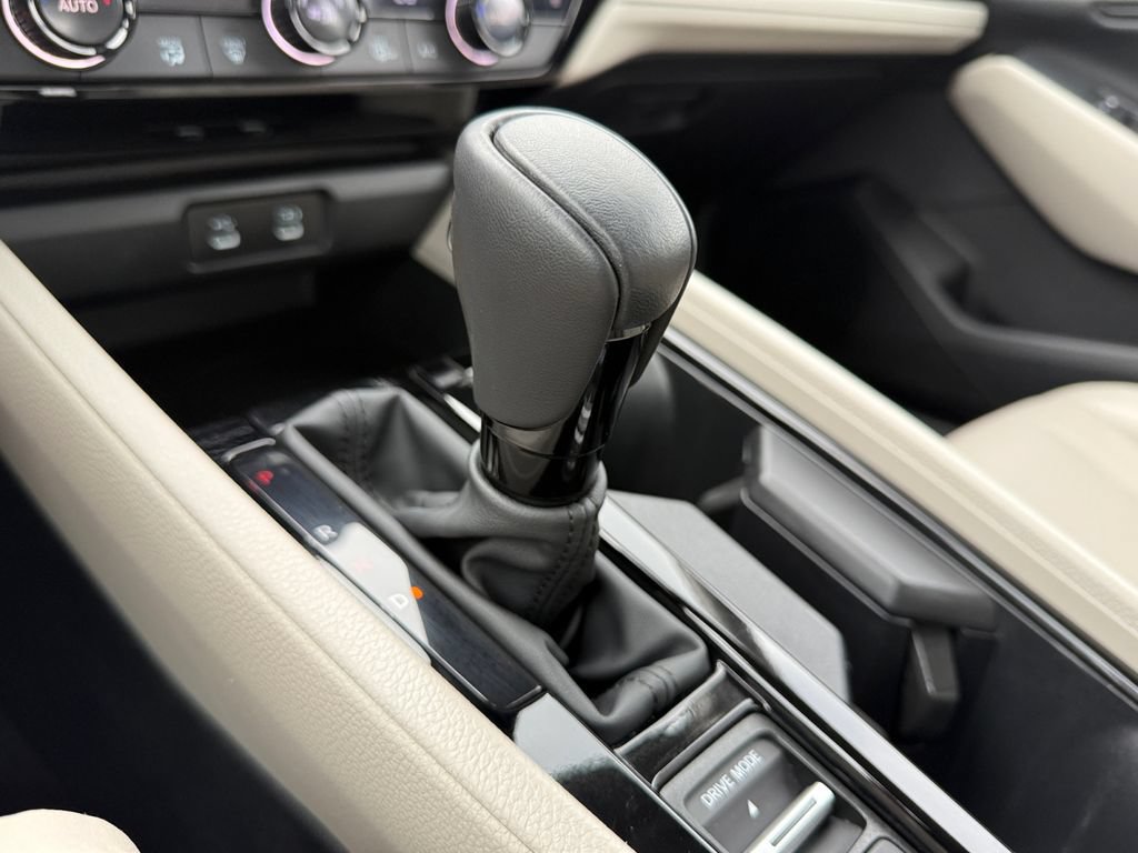 Used 2024 Honda Accord EX-L image 27