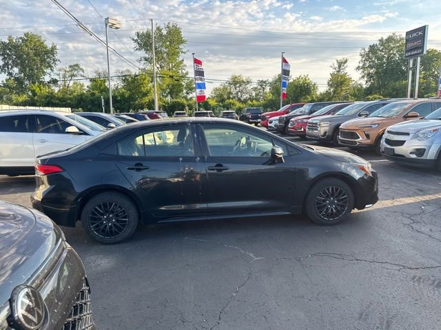 Used 2020 Toyota Corolla LE FWD image 4