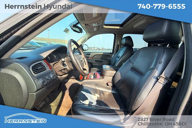 Used 2013 Chevrolet Tahoe LTZ AWD/4WD image 24