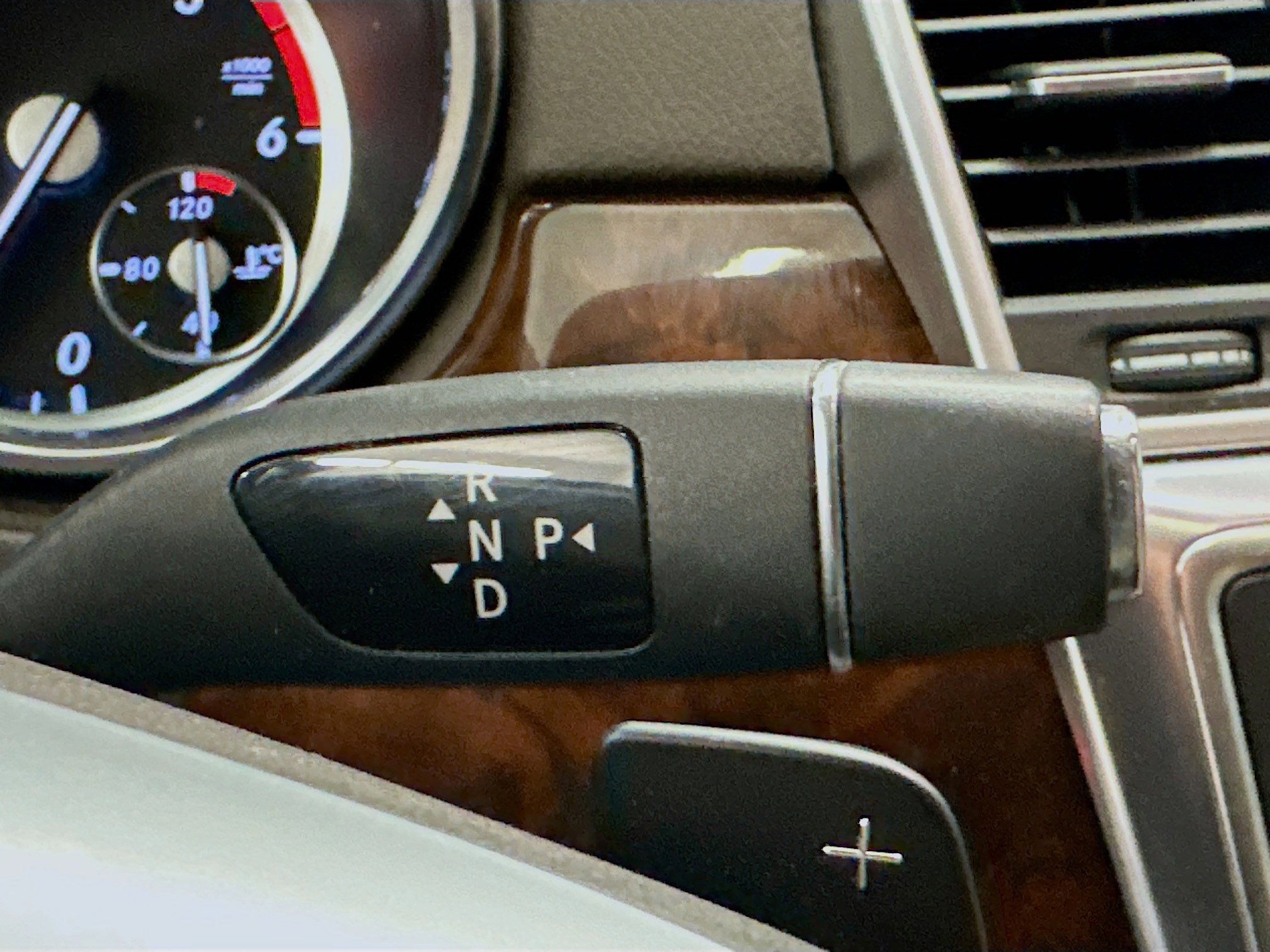 Used 2013 Mercedes-Benz GL 320 BlueTEC 4MATIC image 25