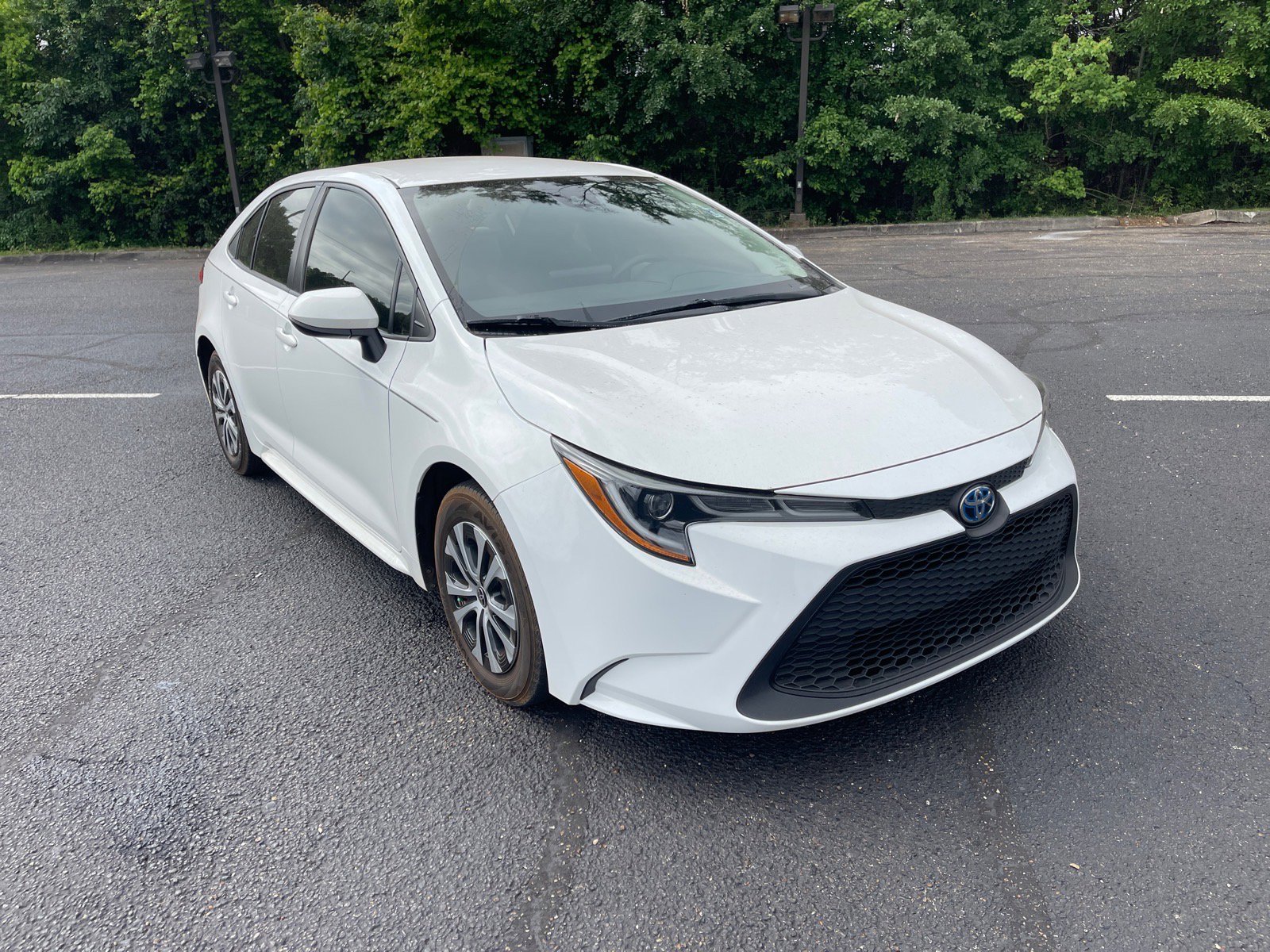 Used 2022 Toyota Corolla LE FWD image 1