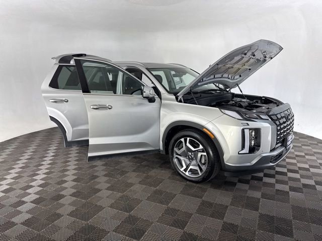 Used 2025 Hyundai Palisade SEL FWD image 16