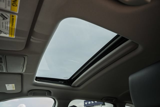 Used 2020 Honda CR-V Touring image 40