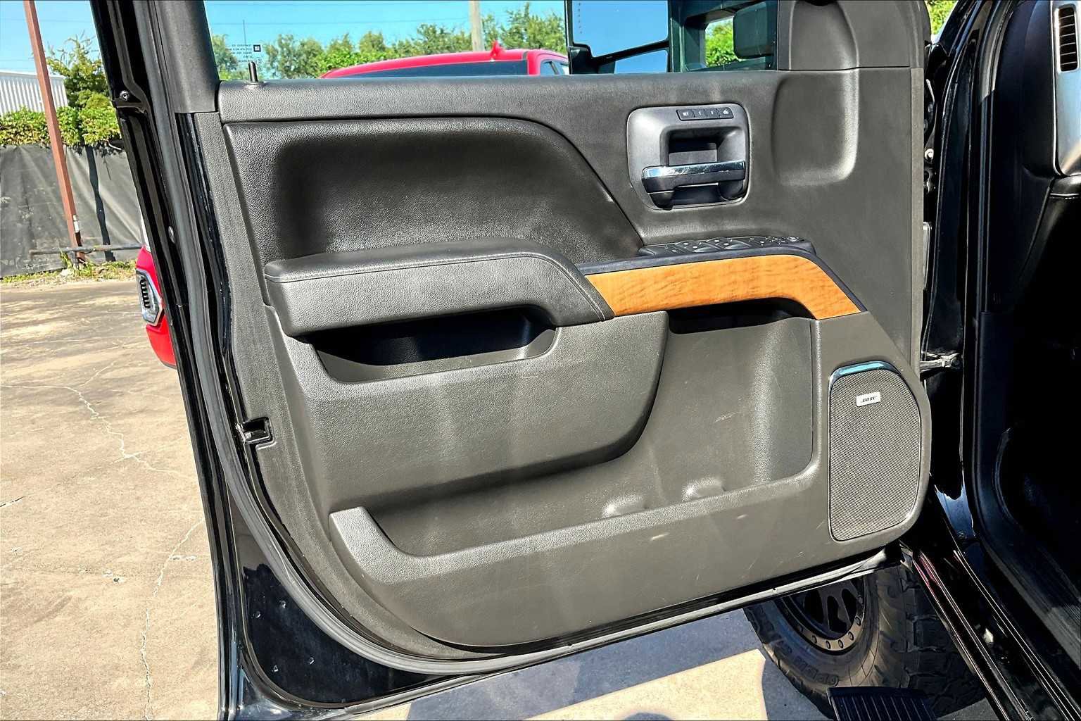 Used 2015 Chevrolet Silverado 1500 LTZ w/ LTZ Plus Package image 20