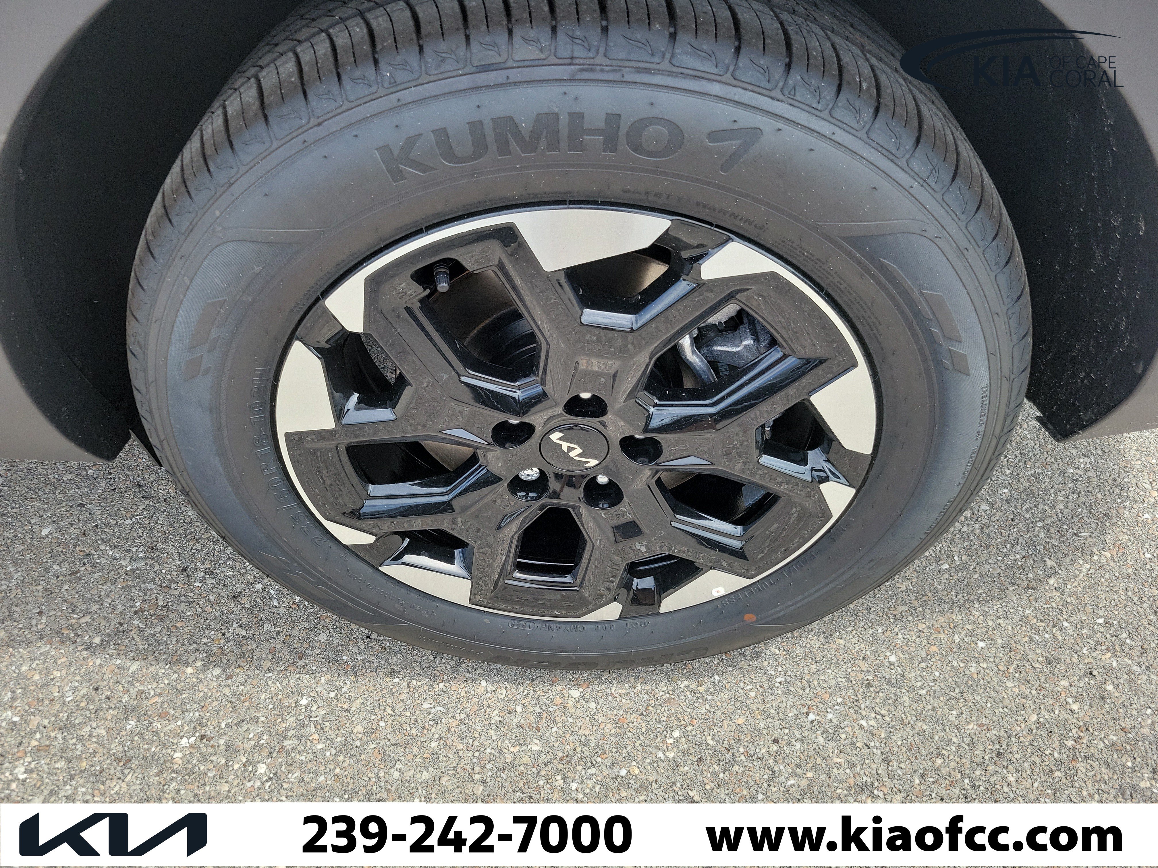 New 2026 Kia Sorento S FWD image 6