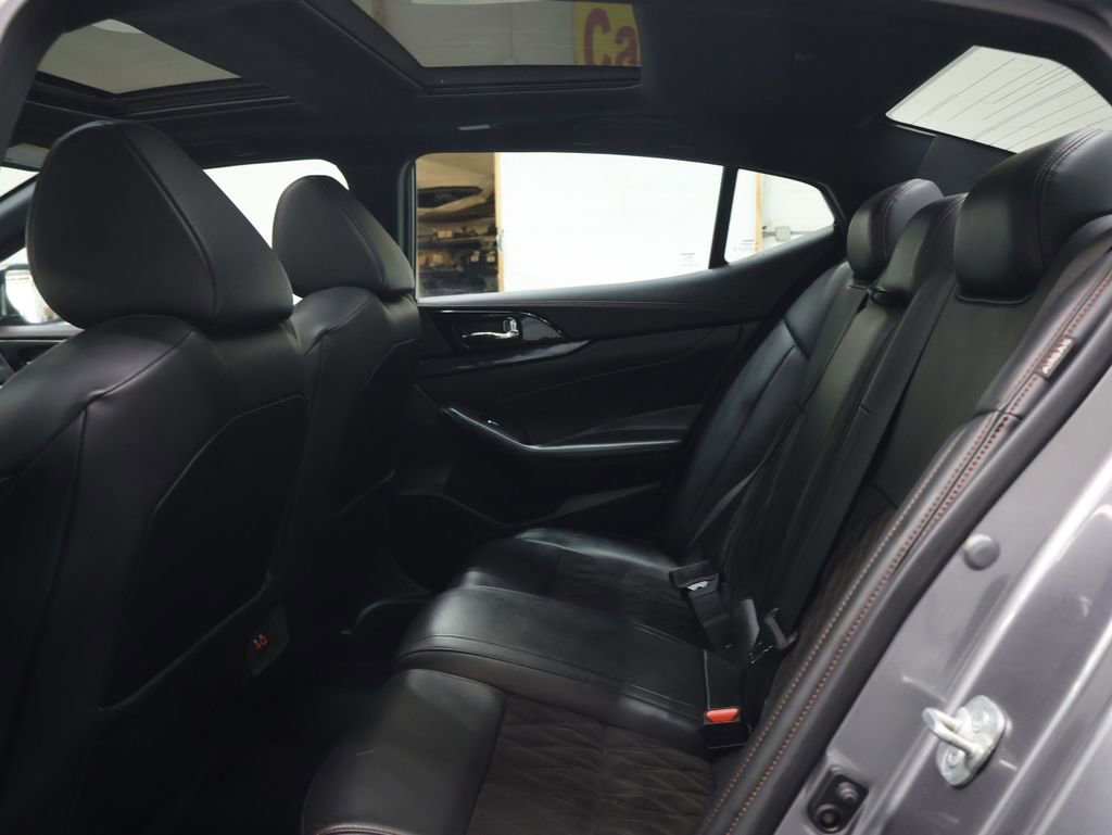 Used 2020 Nissan Maxima SR w/ Sport Mat Group FWD image 14