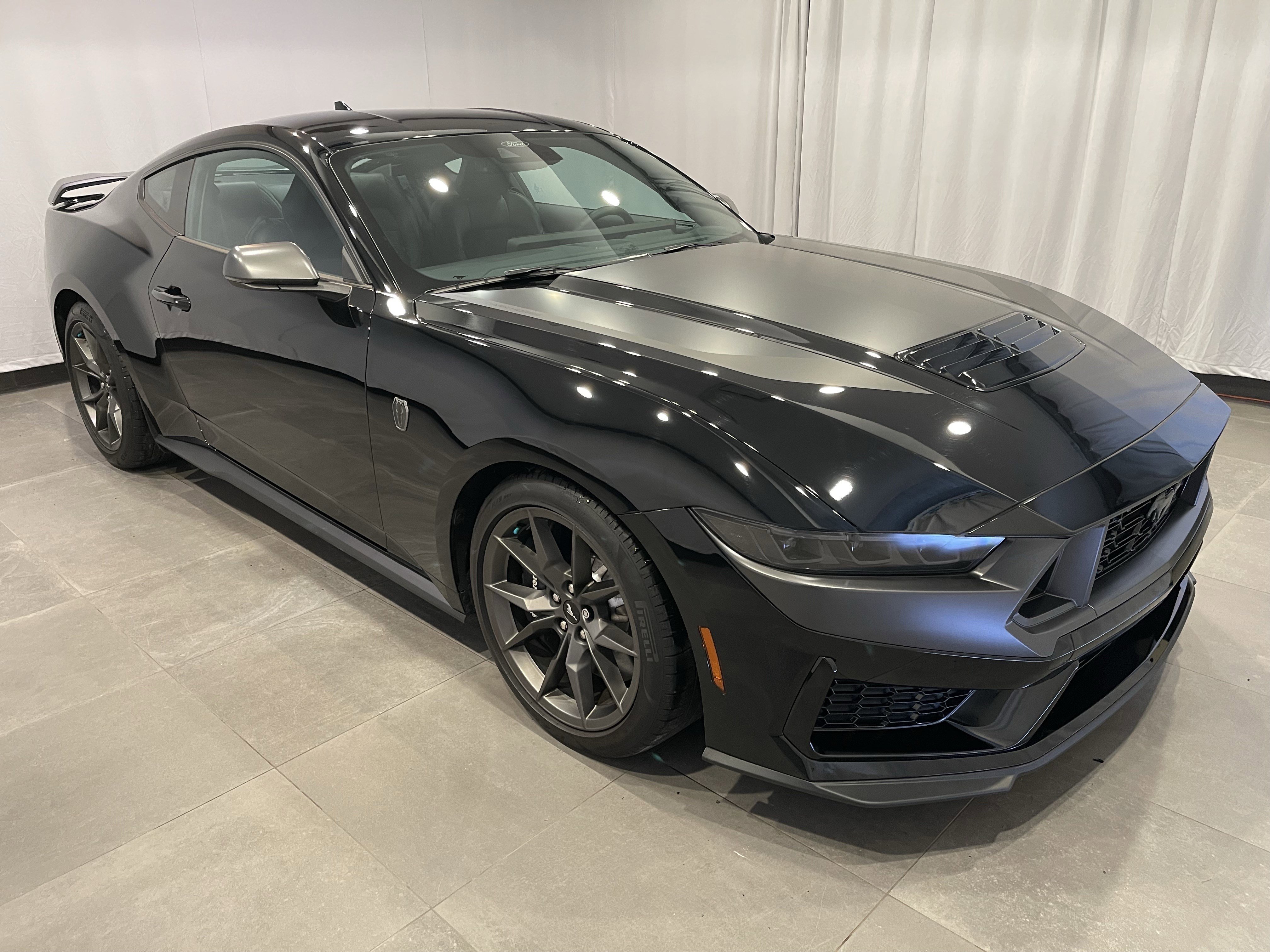 Used 2025 Ford Mustang Dark Horse image 3