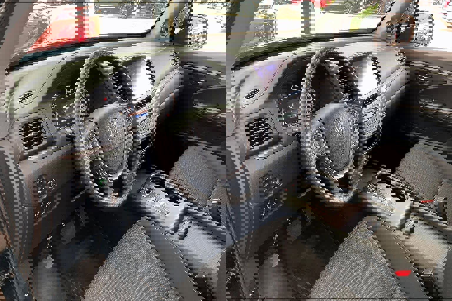 Used 2023 Honda Ridgeline Sport image 17