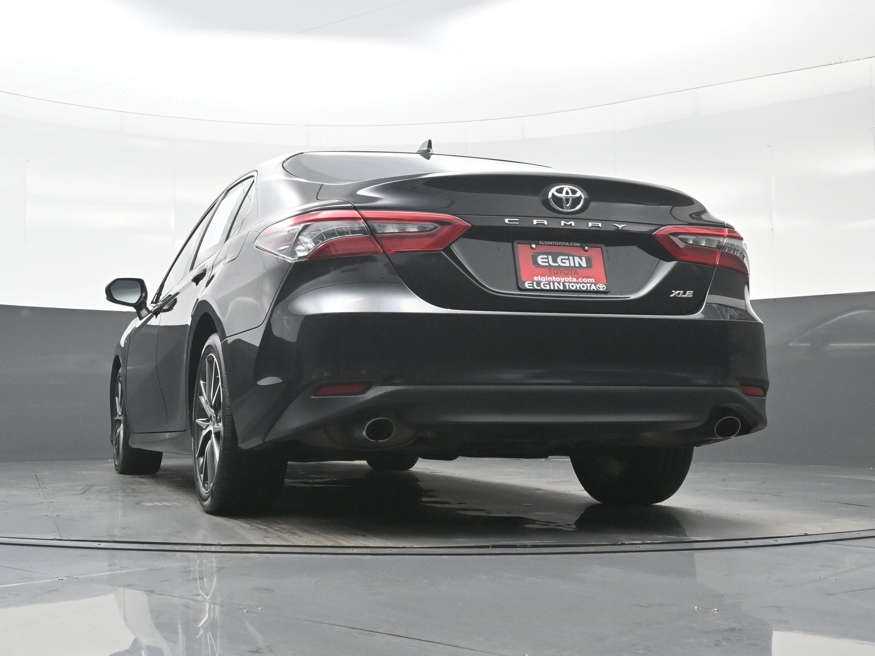 Used 2024 Toyota Camry XLE FWD image 43