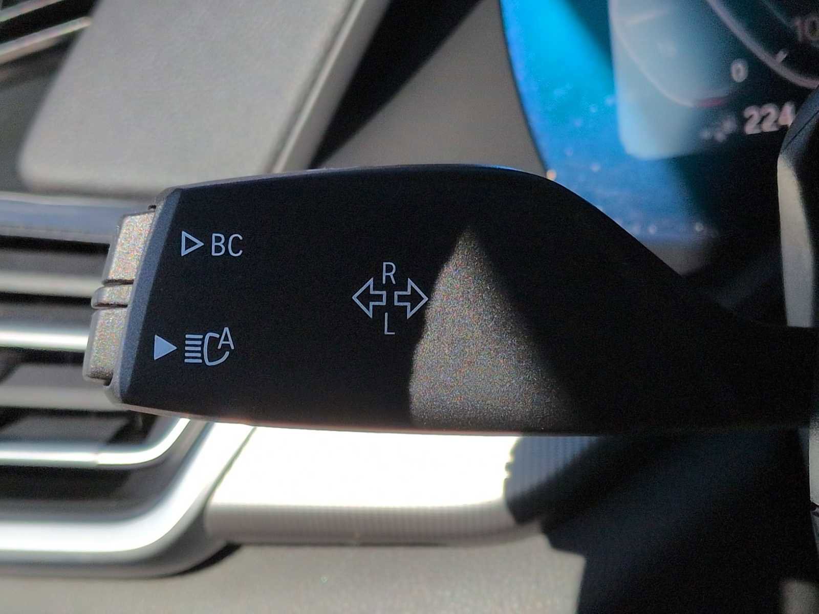 Certified 2023 BMW X5 xDrive45e w/ Climate Comfort Package image 29