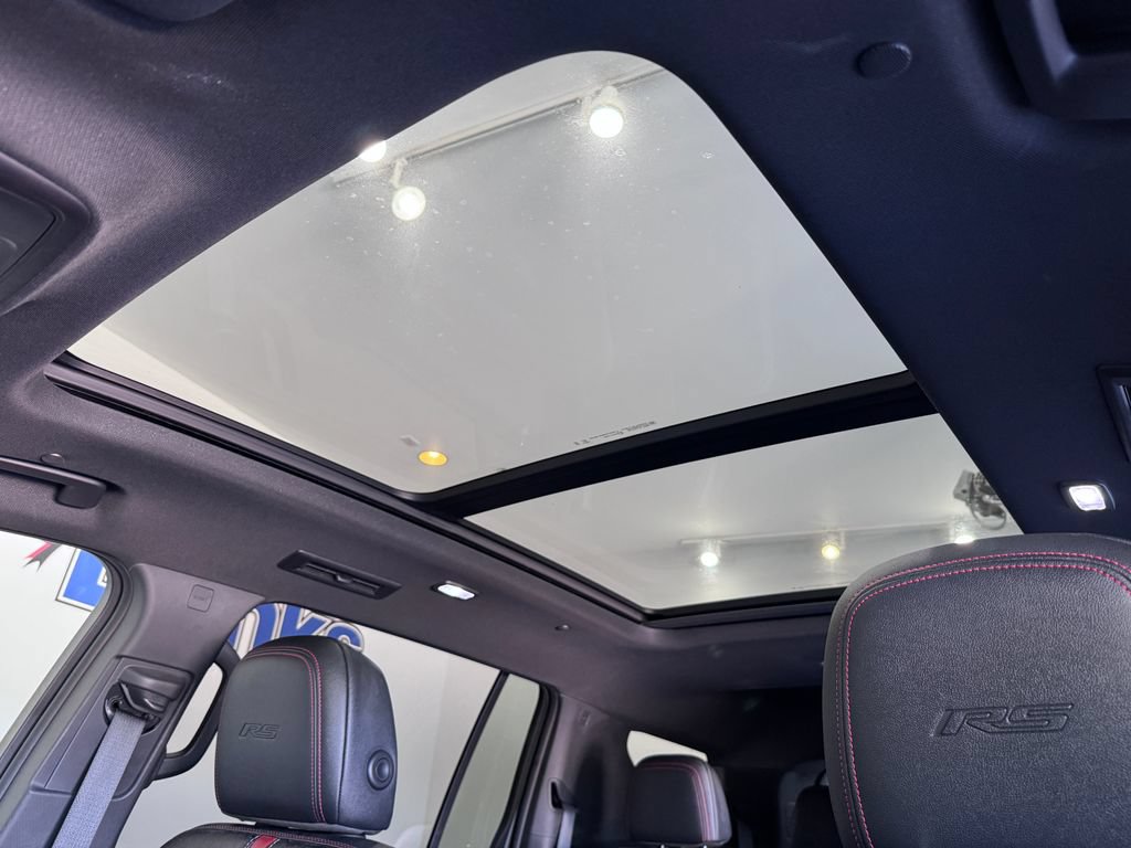 Certified 2025 Chevrolet Traverse RS AWD/4WD image 22