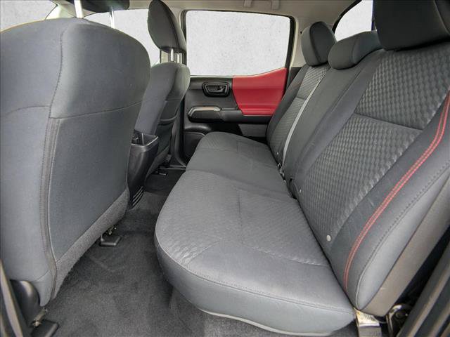 Used 2022 Toyota Tacoma SR5 AWD/4WD image 17