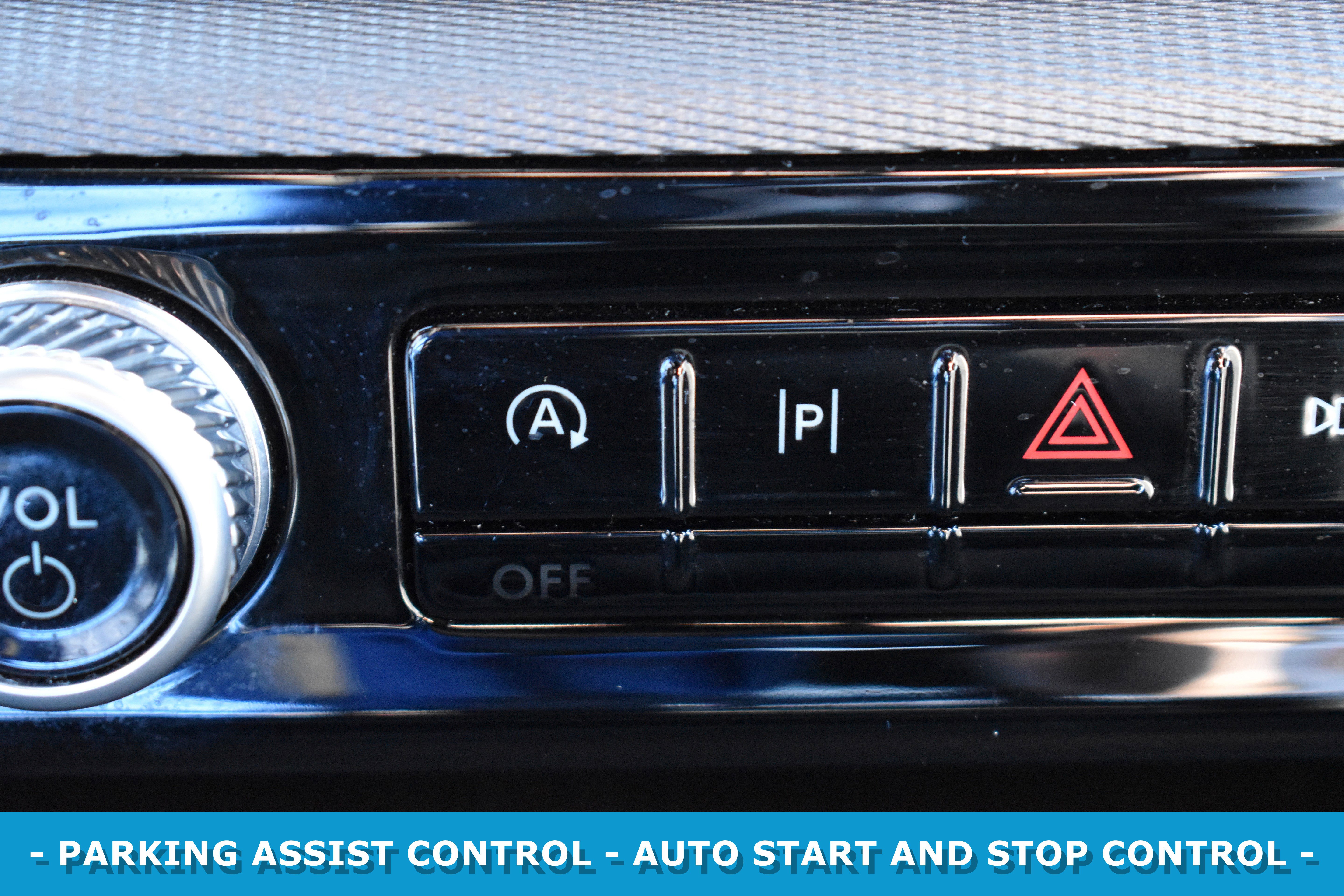 Used 2025 Ford Explorer ST-Line image 14